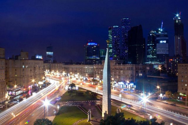 Avenida Kutuzov em Moscou à noite